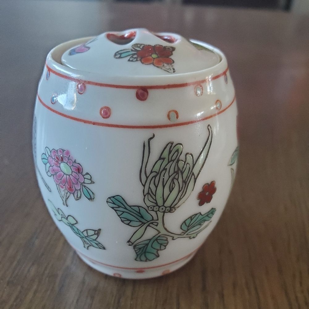 VINTAGE Chinese ginger spice jar